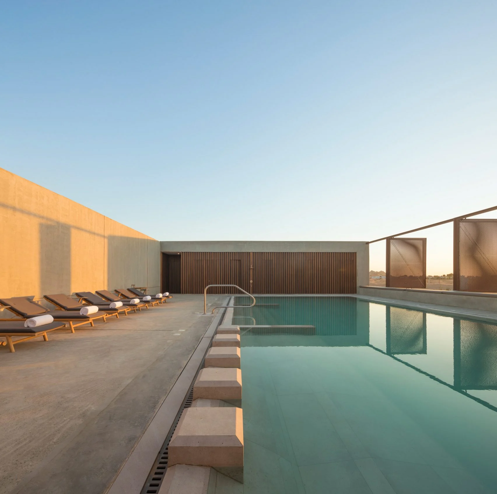Al Faya Lodge Sharjah Desert Boutique Hotel Sustainable Architecture Saltwater Spa